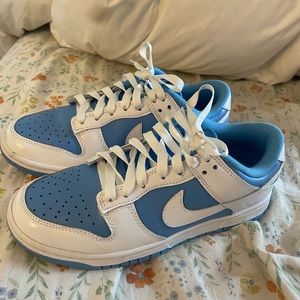 Baby blue Nike Dunks (low)